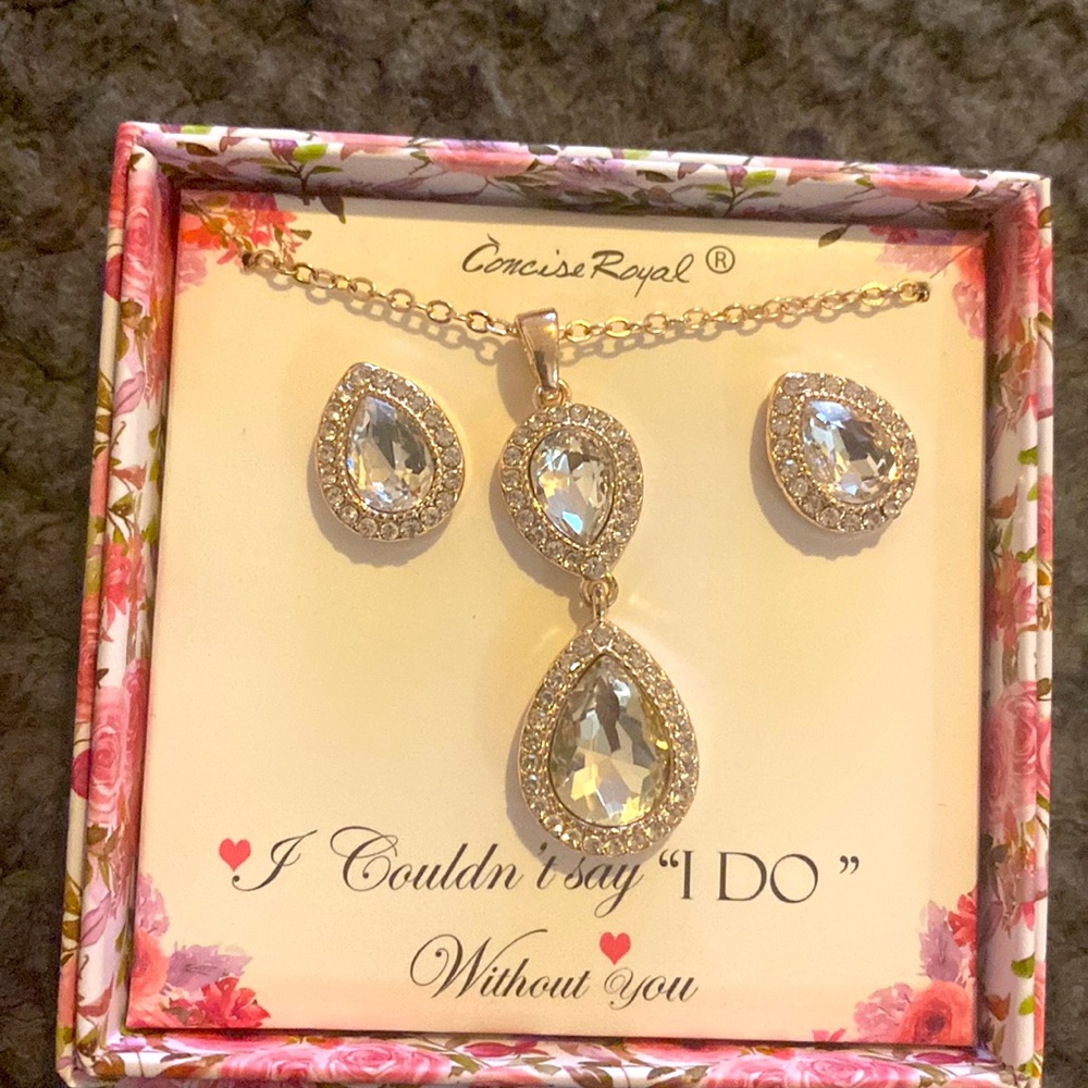 Set of 6 rose gold jewelry set for wedding: earrings and necklace